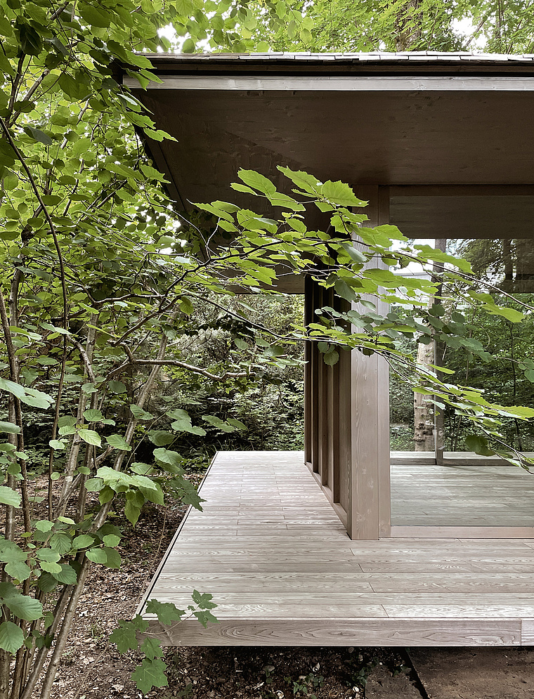 Projekt: Teehaus im Wald Seitenansicht